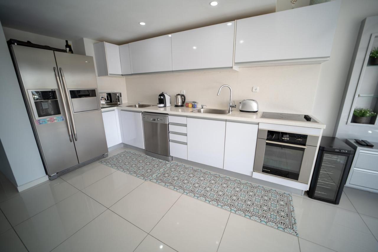 Appartement Yalarent Oasis Garden With Private Pool à Eilat Extérieur photo