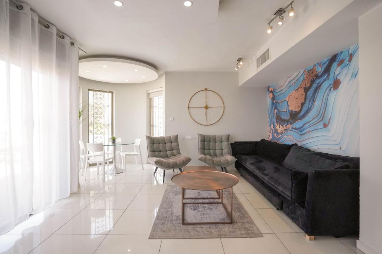 Appartement Yalarent Oasis Garden With Private Pool à Eilat Extérieur photo