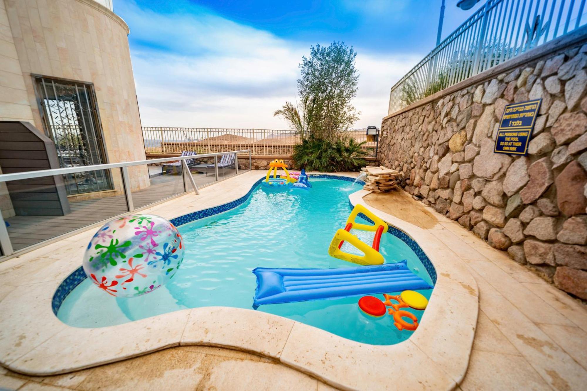 Appartement Yalarent Oasis Garden With Private Pool à Eilat Extérieur photo